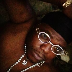 Meet your Posher, Larry